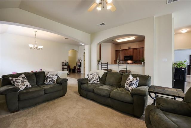4490 Heritage Well LN, Round Rock, TX 78665