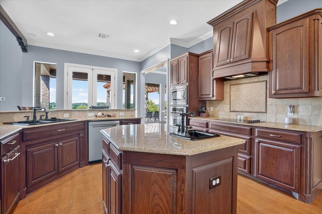 10808 Hawkins Home Boulevard, Benbrook, TX 76126
