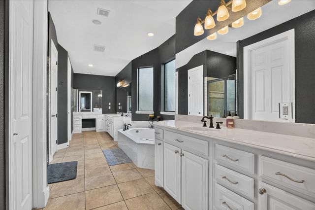 10808 Hawkins Home Boulevard, Benbrook, TX 76126