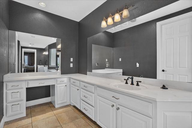 10808 Hawkins Home Boulevard, Benbrook, TX 76126