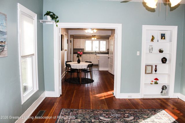 109 E Plain Street, Eaton Rapids, MI 48827