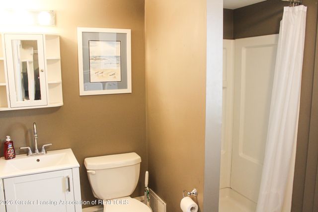 109 E Plain Street, Eaton Rapids, MI 48827