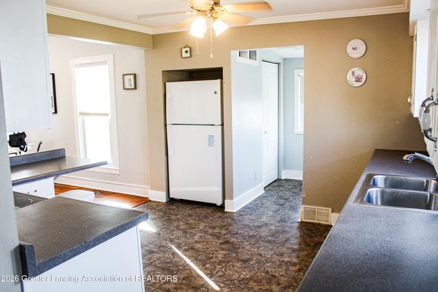 109 E Plain Street, Eaton Rapids, MI 48827