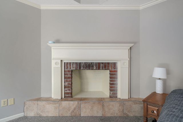 1417 S Thousand Oaks Drive, Nixa, MO 65714