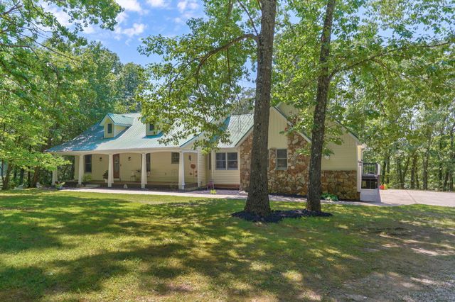 1417 S Thousand Oaks Drive, Nixa, MO 65714