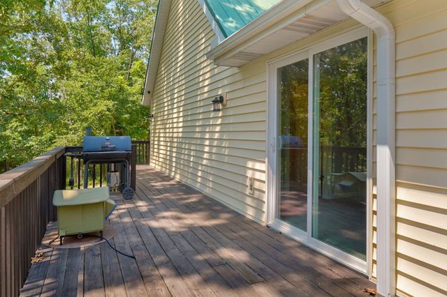 1417 S Thousand Oaks Drive, Nixa, MO 65714