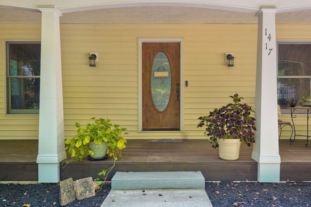 1417 S Thousand Oaks Drive, Nixa, MO 65714