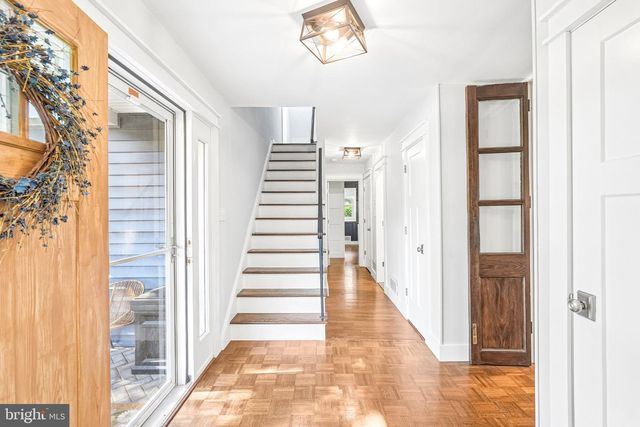 2 BEECHCROFT DR, East Windsor Twp, NJ 08520