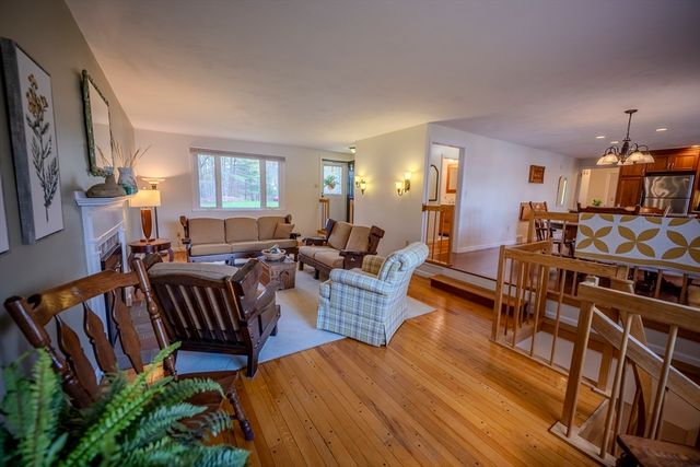 132 Paxton Rd, Spencer, MA 01562