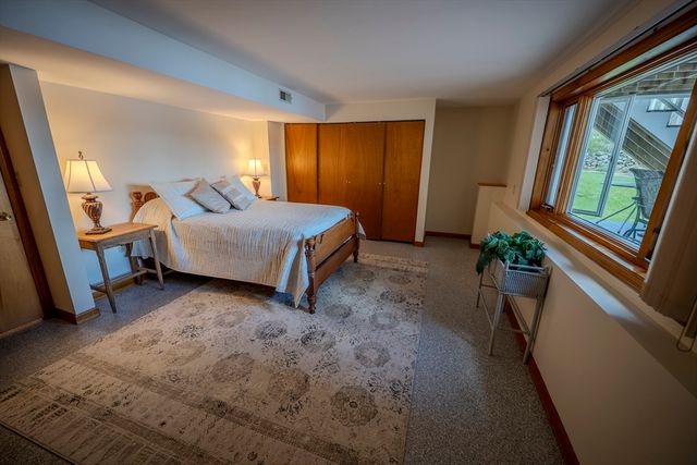 132 Paxton Rd, Spencer, MA 01562