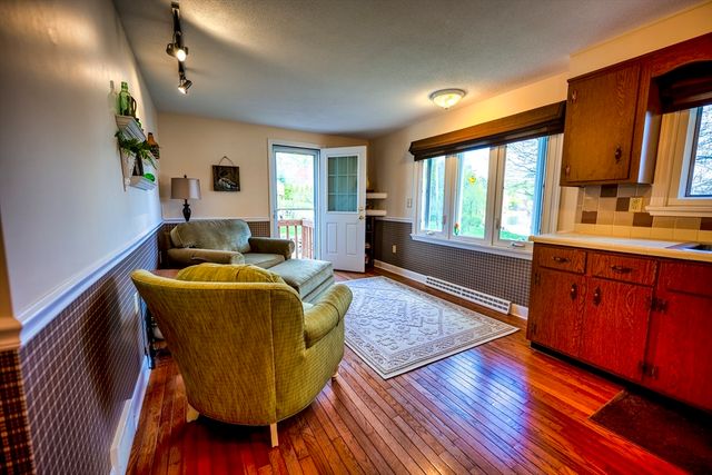 132 Paxton Rd, Spencer, MA 01562