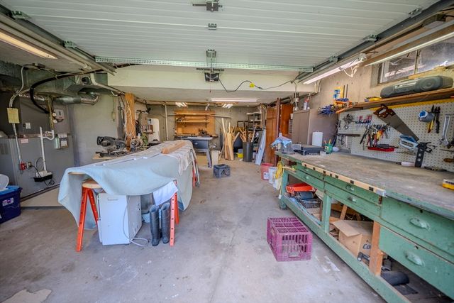 132 Paxton Rd, Spencer, MA 01562