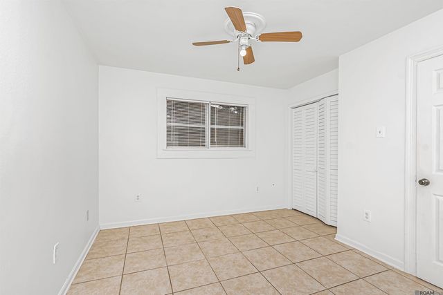 155 E Holly, Baton Rouge, LA 70819
