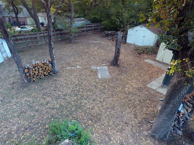1800 Carl Street, Fort Worth, TX 76103