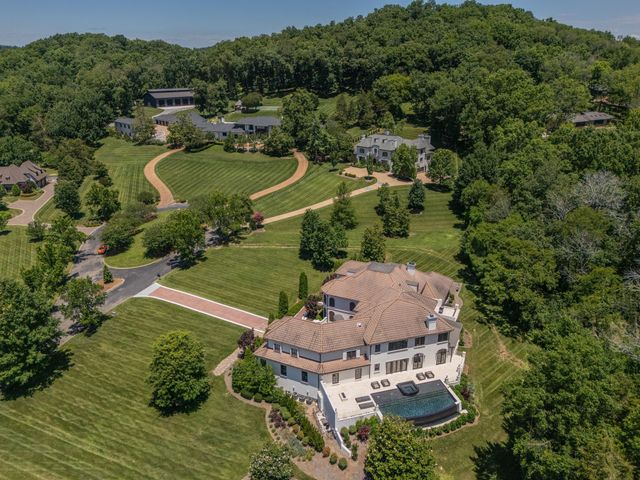 336 White Swans Xing, Brentwood, TN 37027