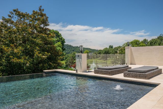 336 White Swans Xing, Brentwood, TN 37027