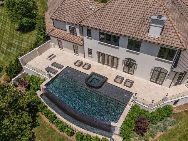 336 White Swans Xing, Brentwood, TN 37027