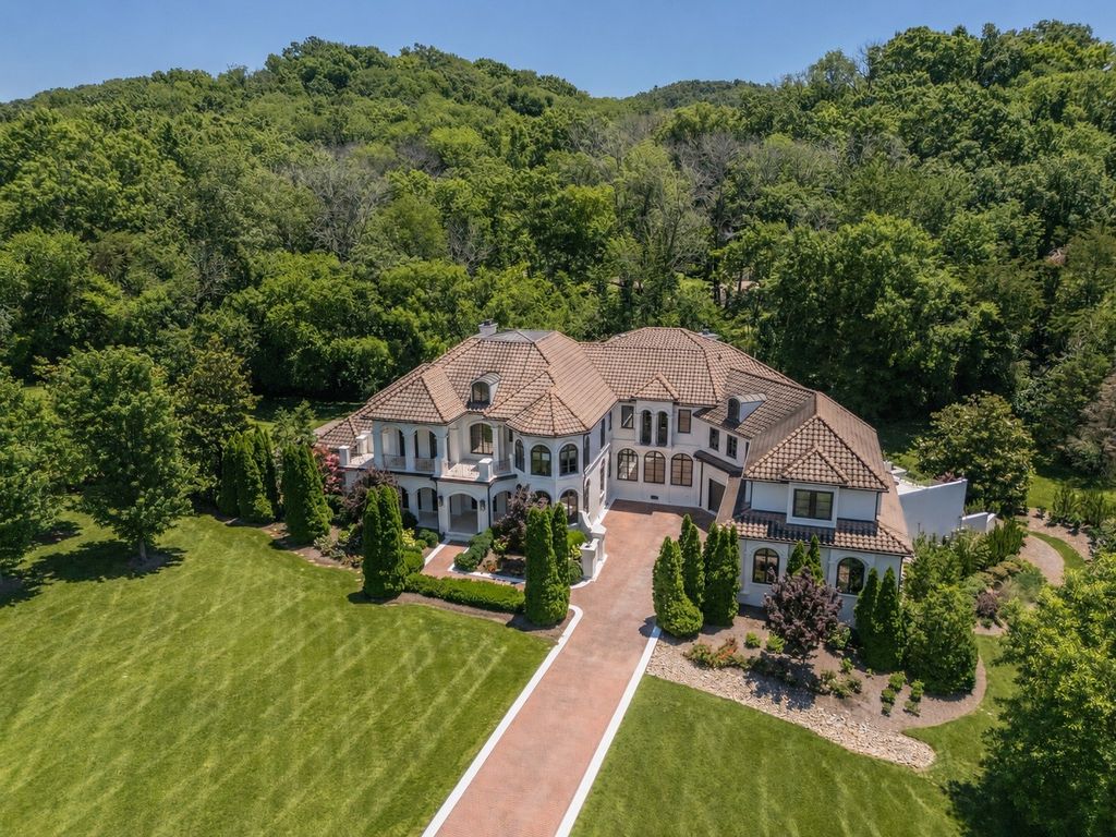 336 White Swans Xing, Brentwood, TN 37027