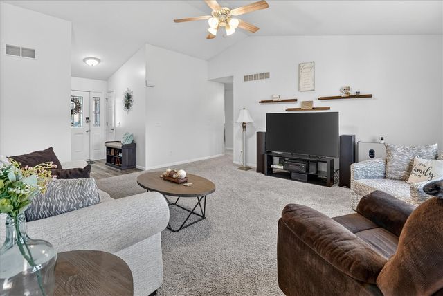 4683 Fieldstone Lane, Saginaw, MI 48603
