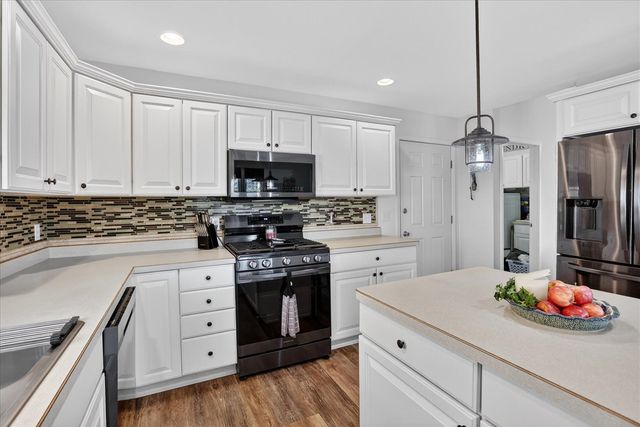 4683 Fieldstone Lane, Saginaw, MI 48603