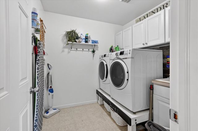 4683 Fieldstone Lane, Saginaw, MI 48603