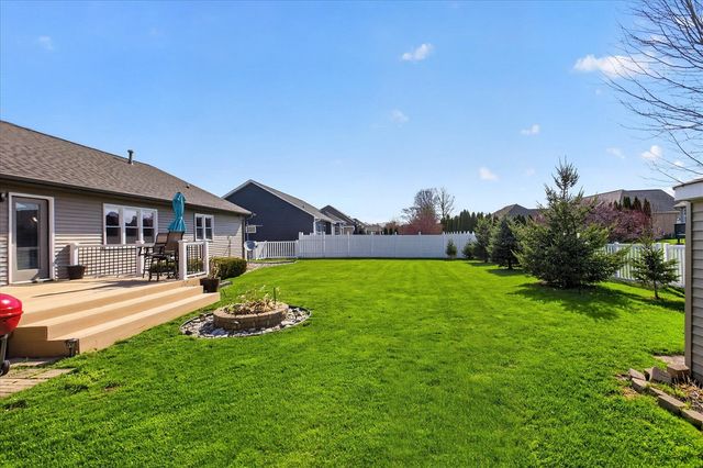 4683 Fieldstone Lane, Saginaw, MI 48603