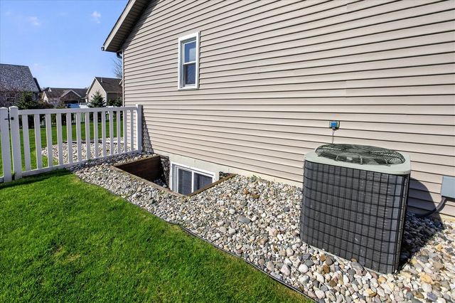 4683 Fieldstone Lane, Saginaw, MI 48603
