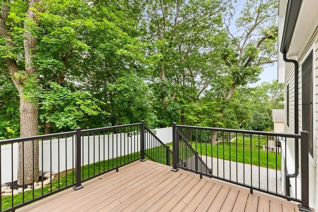 14 Grant Rd, Winchester, MA 01890