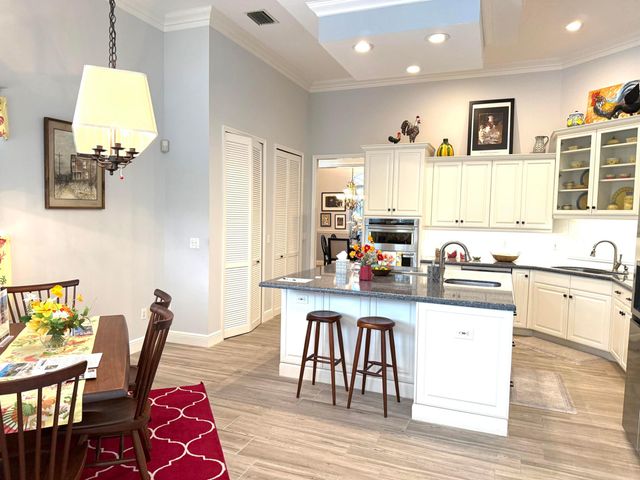 1621 W Sandpointe Place, Vero Beach, FL 32963