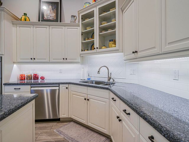 1621 W Sandpointe Place, Vero Beach, FL 32963