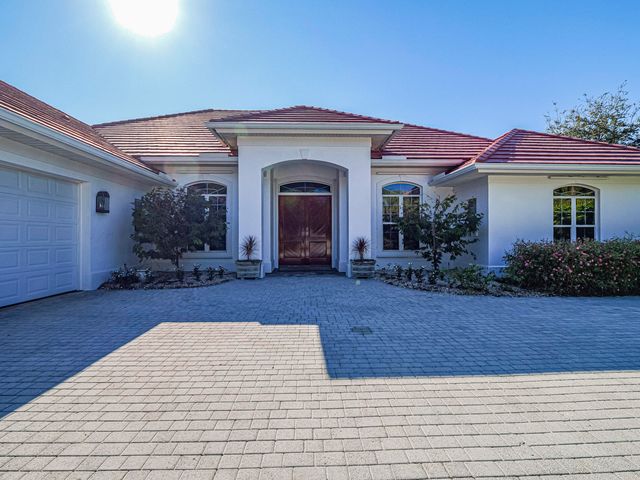 1621 W Sandpointe Place, Vero Beach, FL 32963