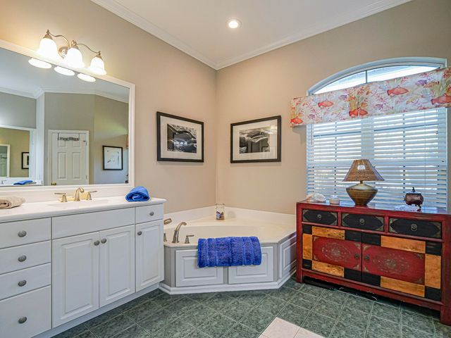 1621 W Sandpointe Place, Vero Beach, FL 32963