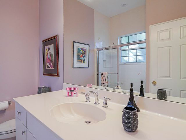 1621 W Sandpointe Place, Vero Beach, FL 32963