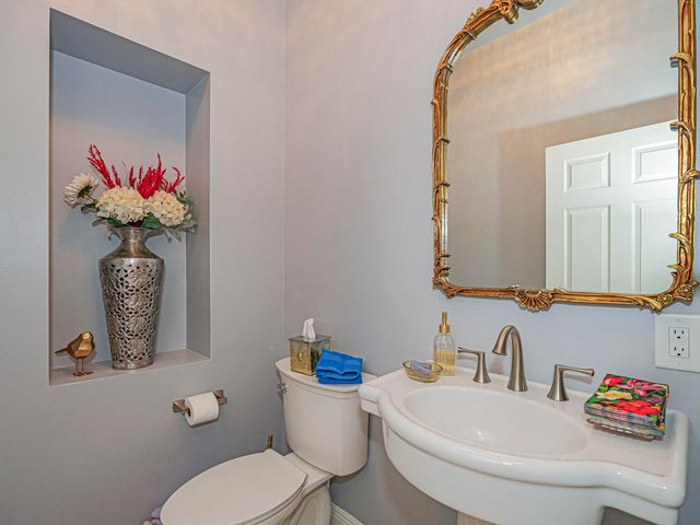 1621 W Sandpointe Place, Vero Beach, FL 32963