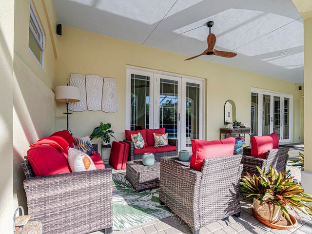 1621 W Sandpointe Place, Vero Beach, FL 32963