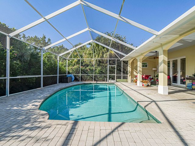 1621 W Sandpointe Place, Vero Beach, FL 32963