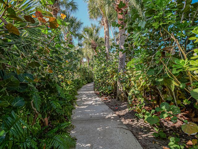 1621 W Sandpointe Place, Vero Beach, FL 32963