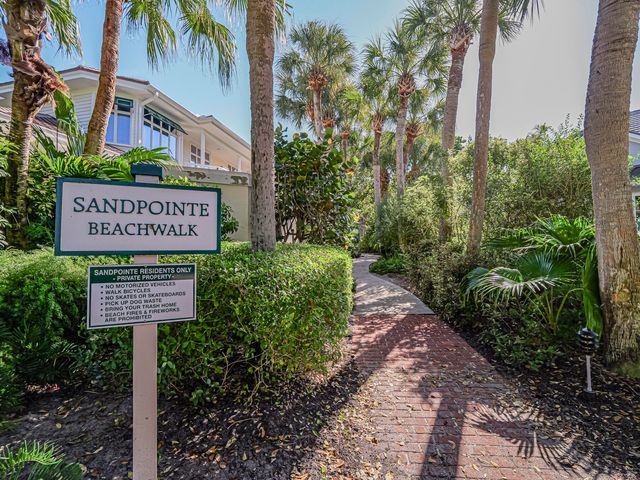 1621 W Sandpointe Place, Vero Beach, FL 32963