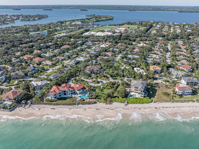 1621 W Sandpointe Place, Vero Beach, FL 32963