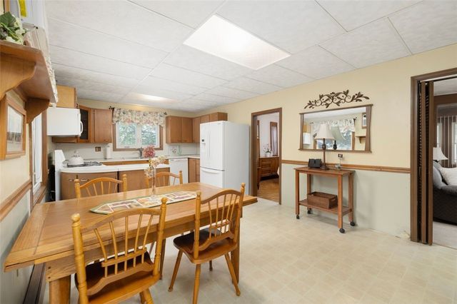 210 Crescent Avenue, Cranston, RI 02910