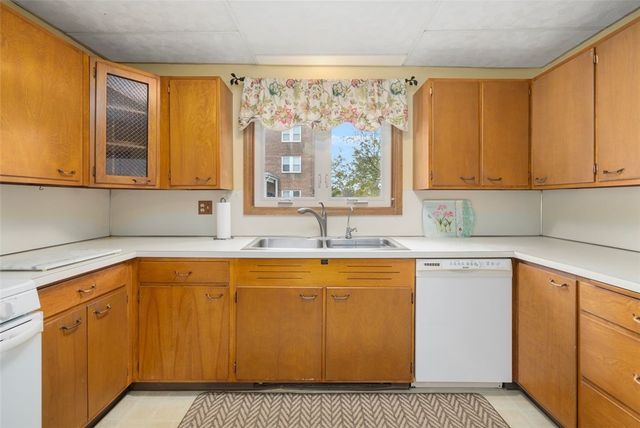 210 Crescent Avenue, Cranston, RI 02910