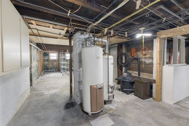 210 Crescent Avenue, Cranston, RI 02910