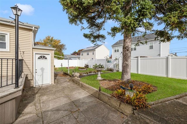 210 Crescent Avenue, Cranston, RI 02910