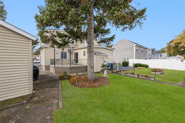 210 Crescent Avenue, Cranston, RI 02910