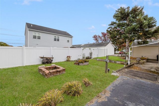 210 Crescent Avenue, Cranston, RI 02910