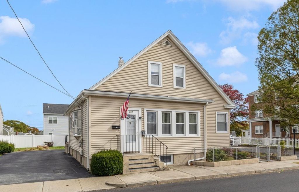 210 Crescent Avenue, Cranston, RI 02910