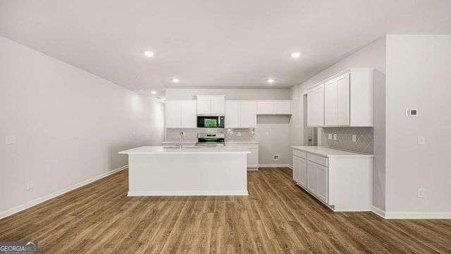202 Sound Circle, Stockbridge, GA 30281