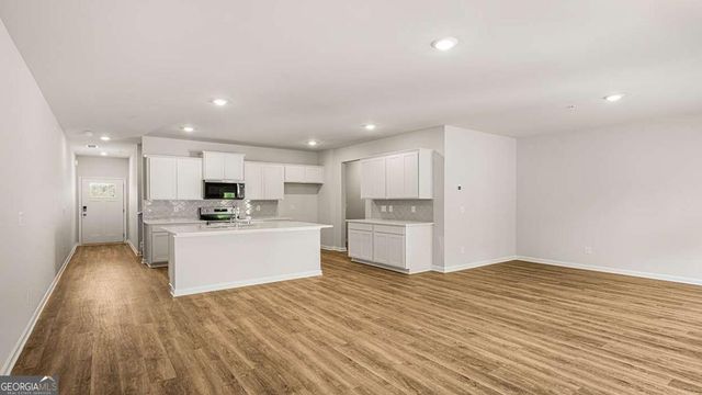 202 Sound Circle, Stockbridge, GA 30281