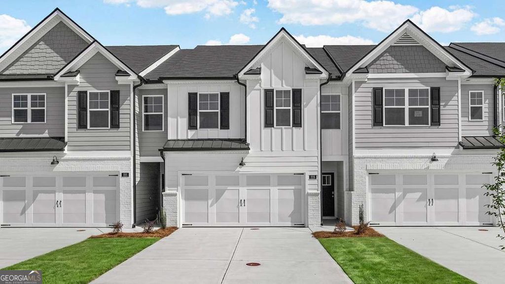 202 Sound Circle, Stockbridge, GA 30281