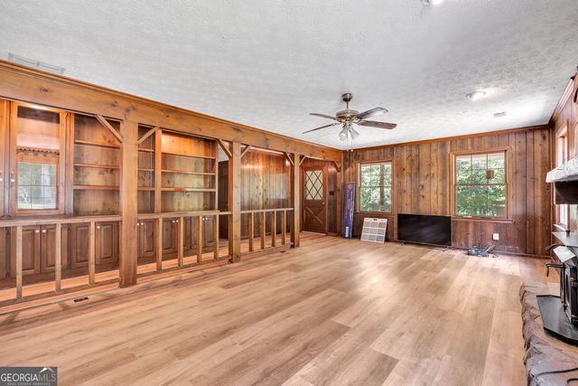 1806 Ga Highway 142, Shady Dale, GA 31085